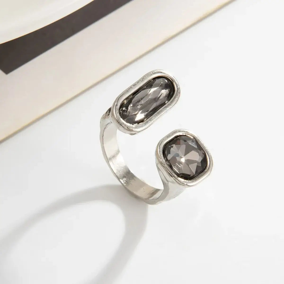 Minimalist Acrylic Rhinestone Open Ring