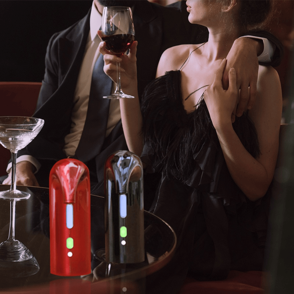 Beckett Brand Name ™ wine pump with black handle and stainless steel body for easy wine preservation and resealing.
